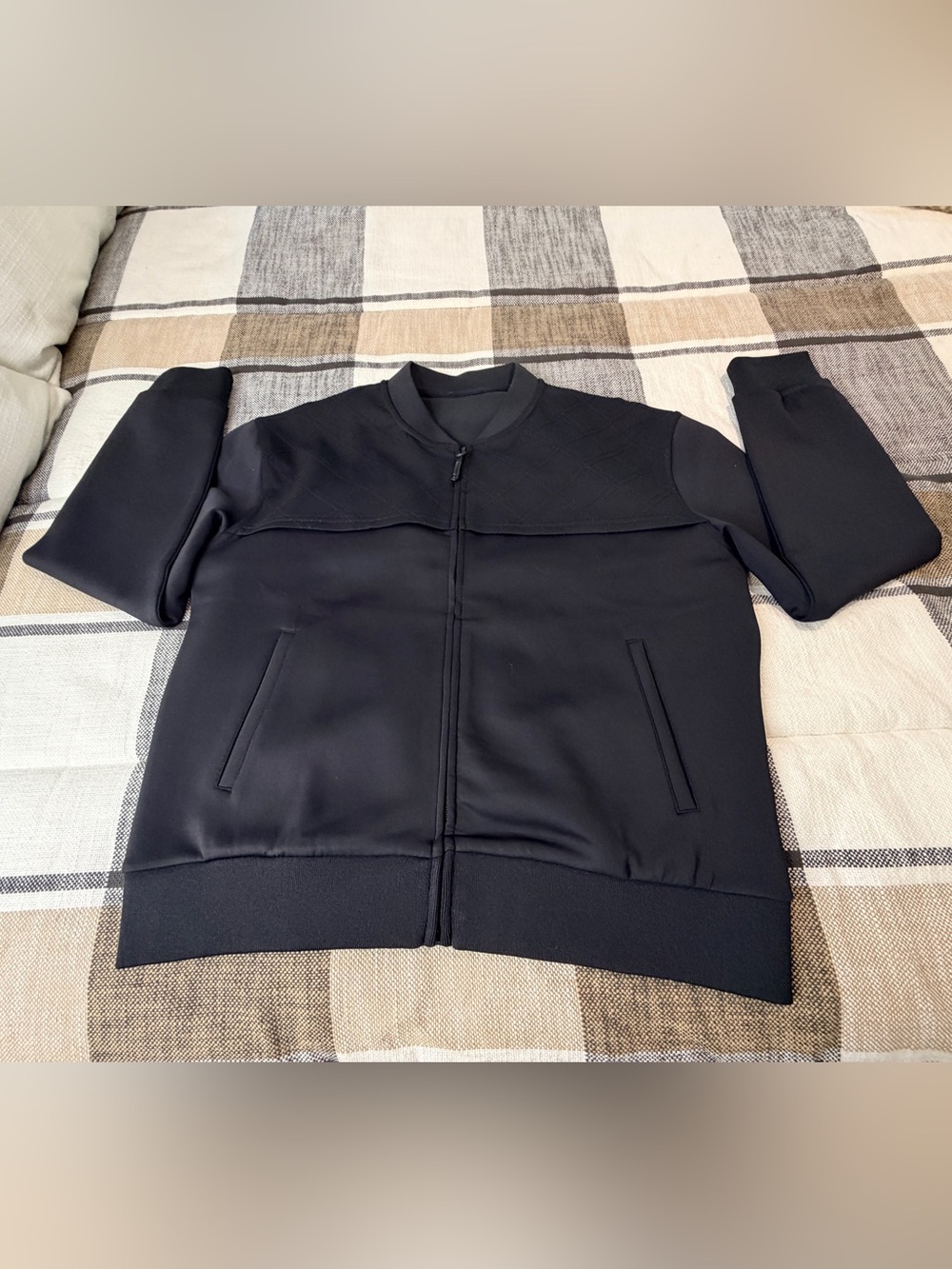 Black Mesh Primo Activity
Jacket